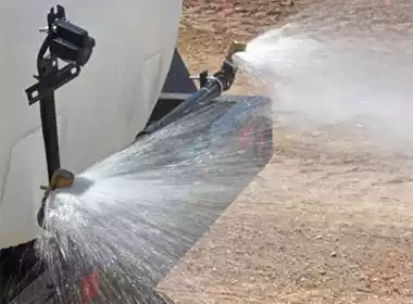 Water Buffalo Trailers Have a 25' Spray Spread